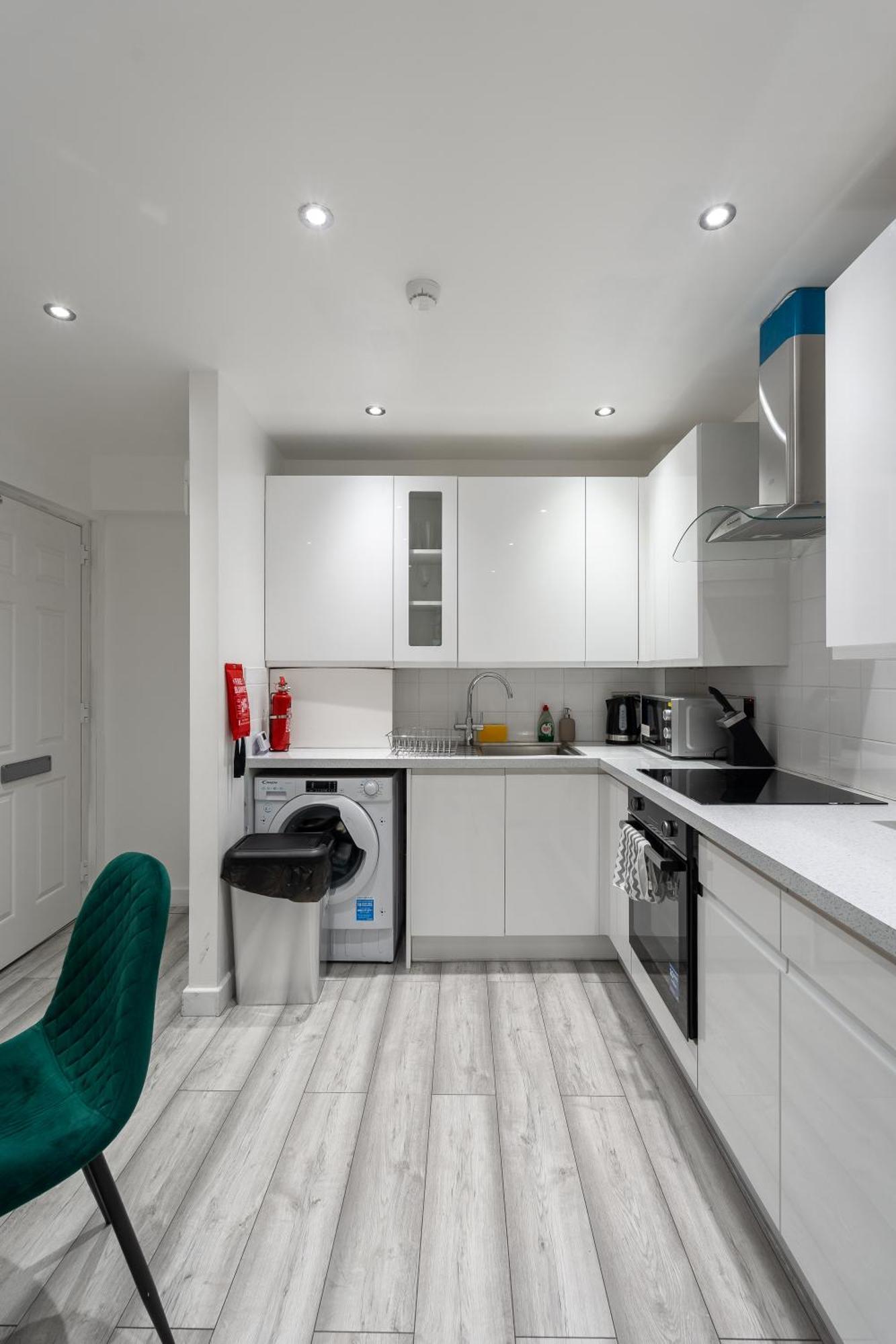 Beautiful Flat Near Central London - Entire Flat - Equipped Kitchen - Private Bathroom Londres Exterior foto