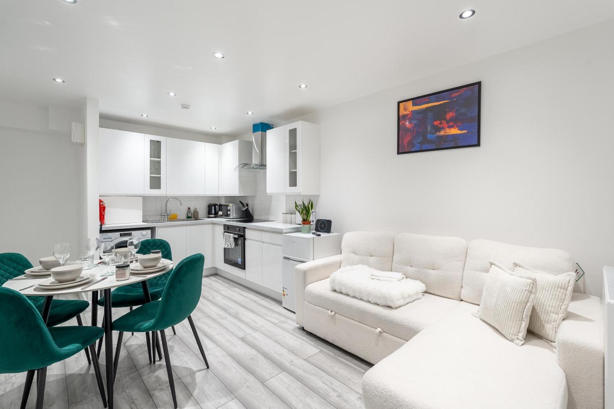 Beautiful Flat Near Central London - Entire Flat - Equipped Kitchen - Private Bathroom Londres Exterior foto