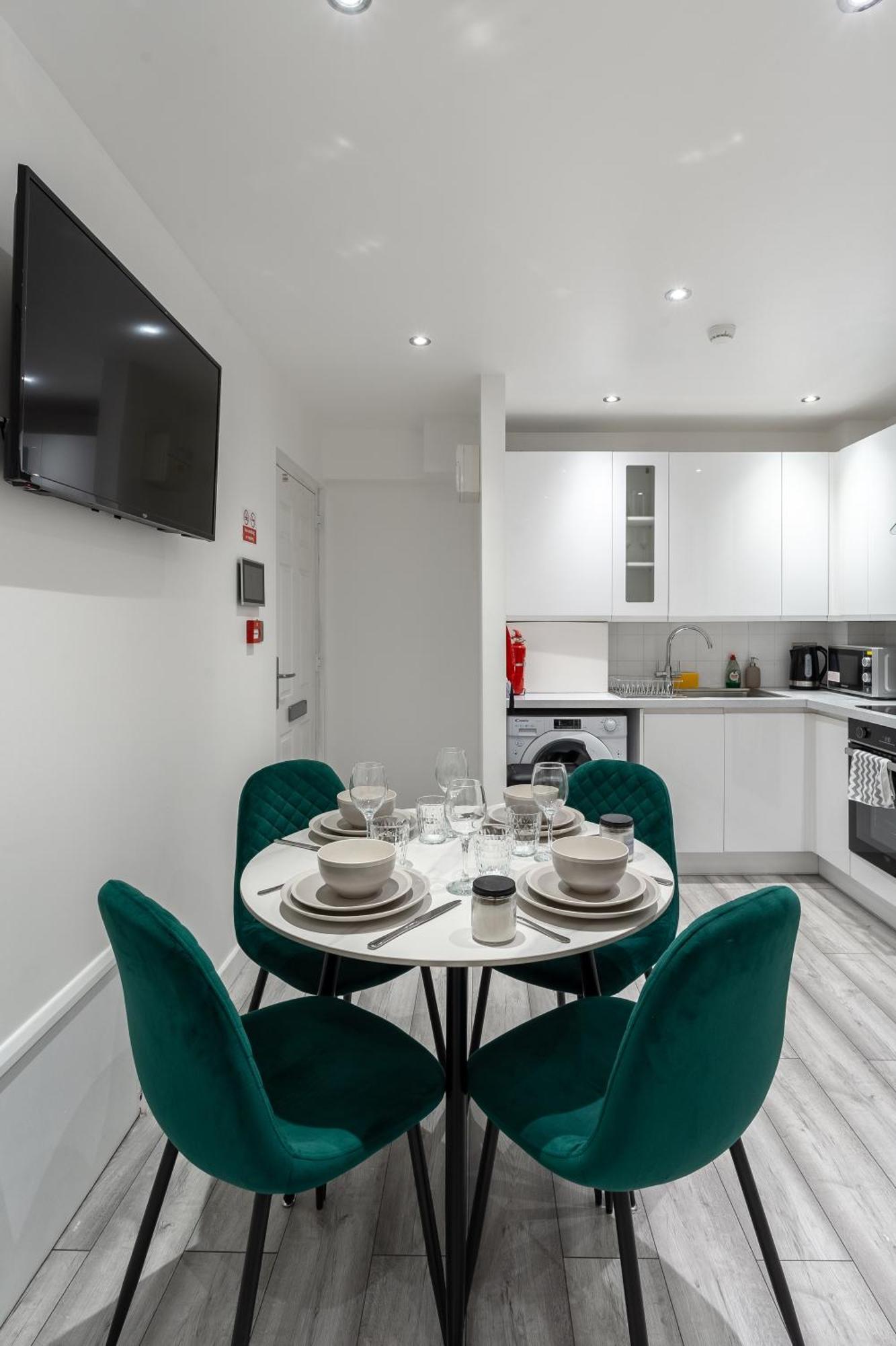 Beautiful Flat Near Central London - Entire Flat - Equipped Kitchen - Private Bathroom Londres Exterior foto