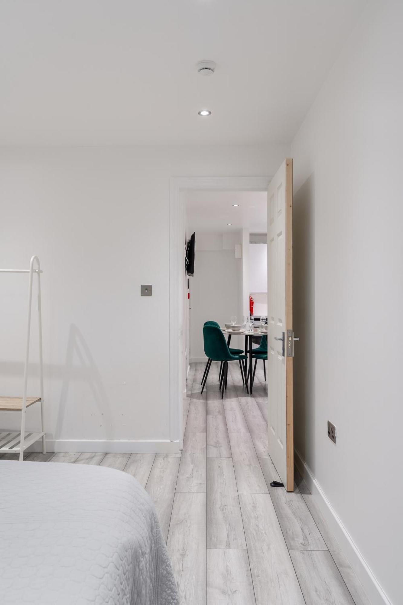 Beautiful Flat Near Central London - Entire Flat - Equipped Kitchen - Private Bathroom Londres Exterior foto